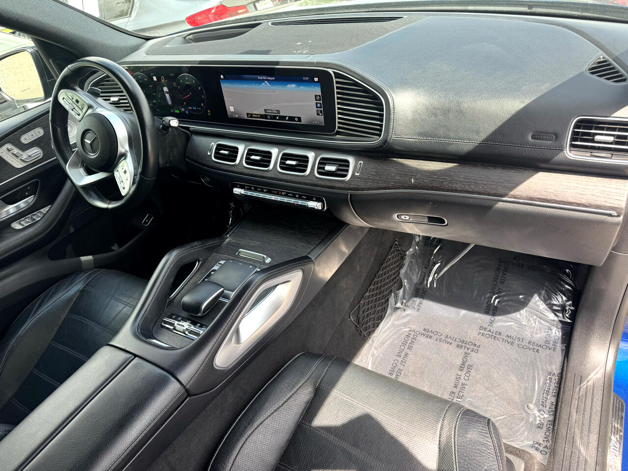 Vehicle image 32 of 99