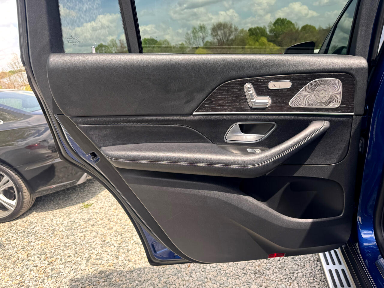 Vehicle image 49 of 99