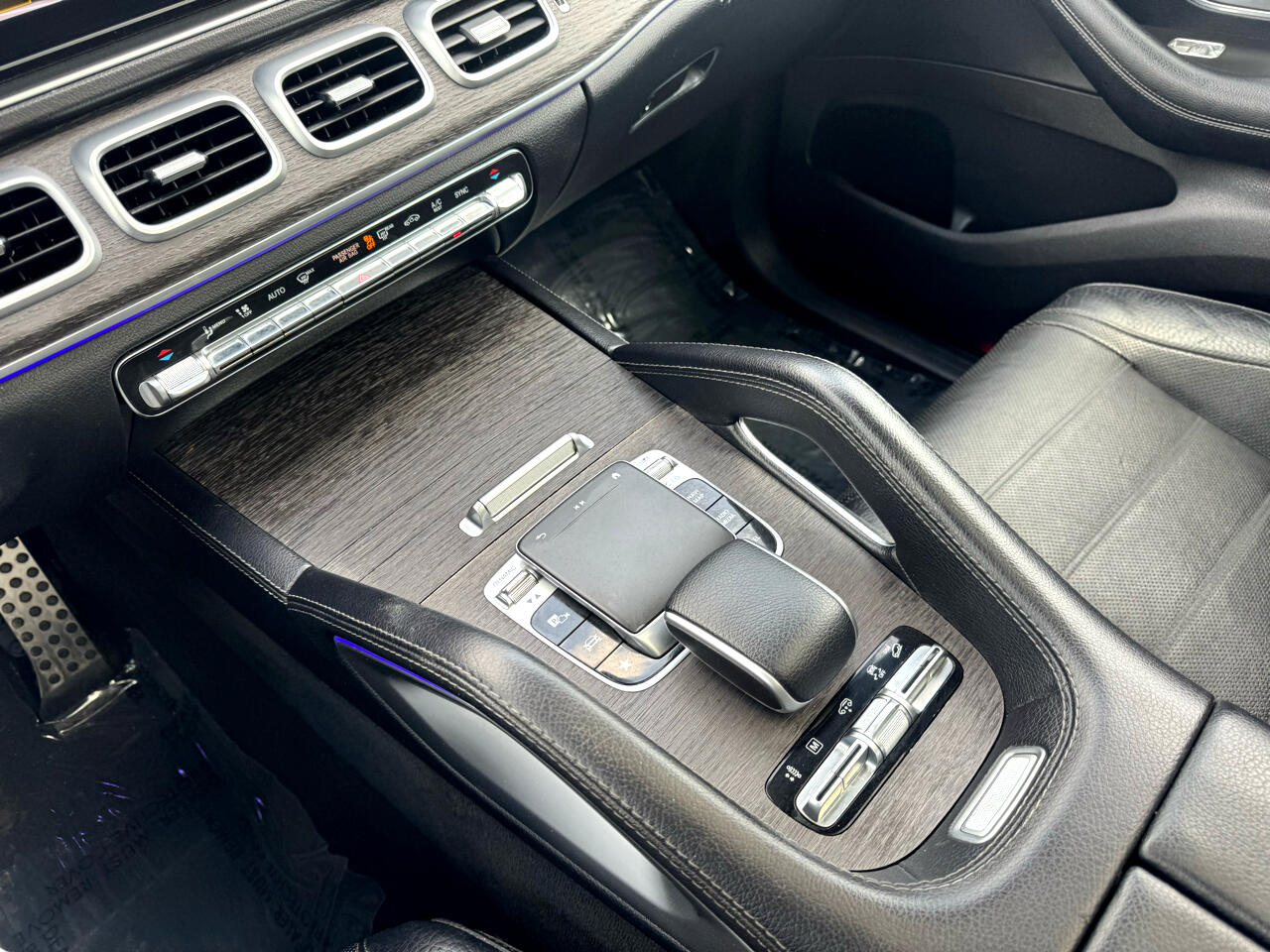 Vehicle image 88 of 99