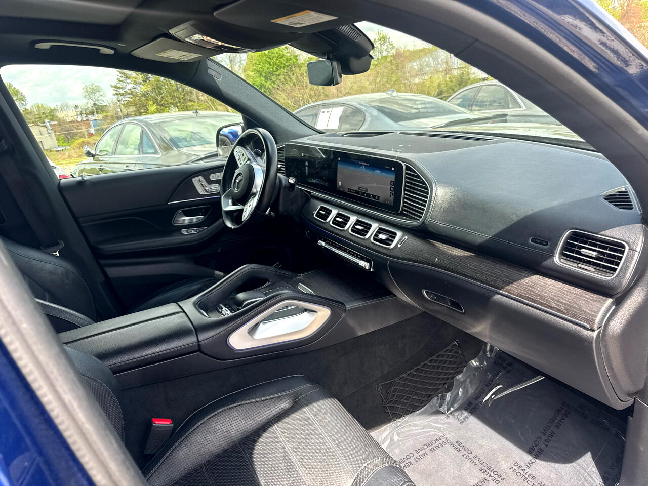 Vehicle image 23 of 99