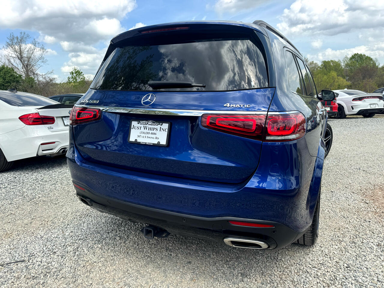 Vehicle image 11 of 99