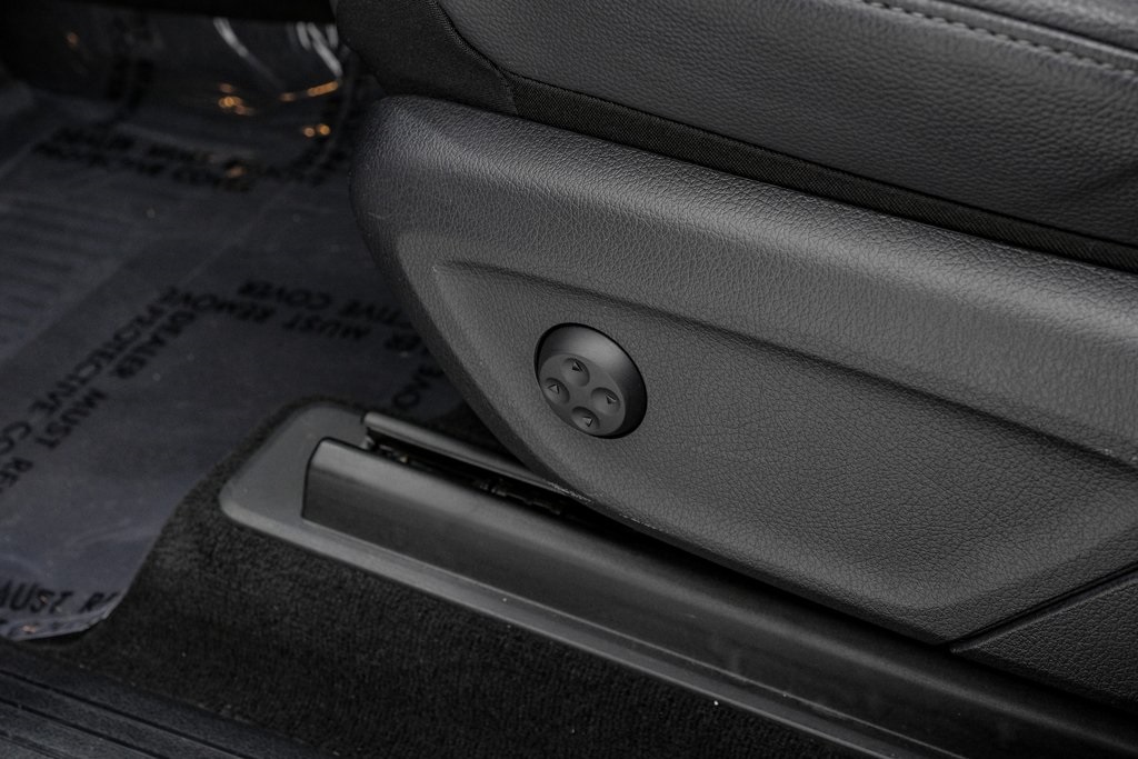 Vehicle image 29 of 57