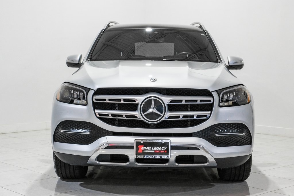Vehicle image 4 of 57