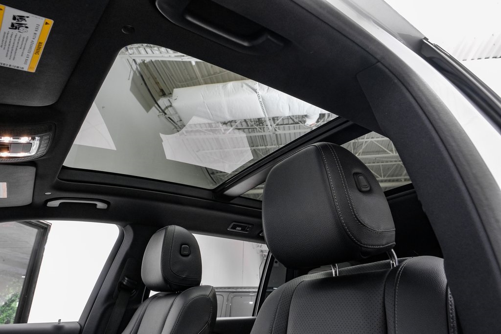 Vehicle image 12 of 57