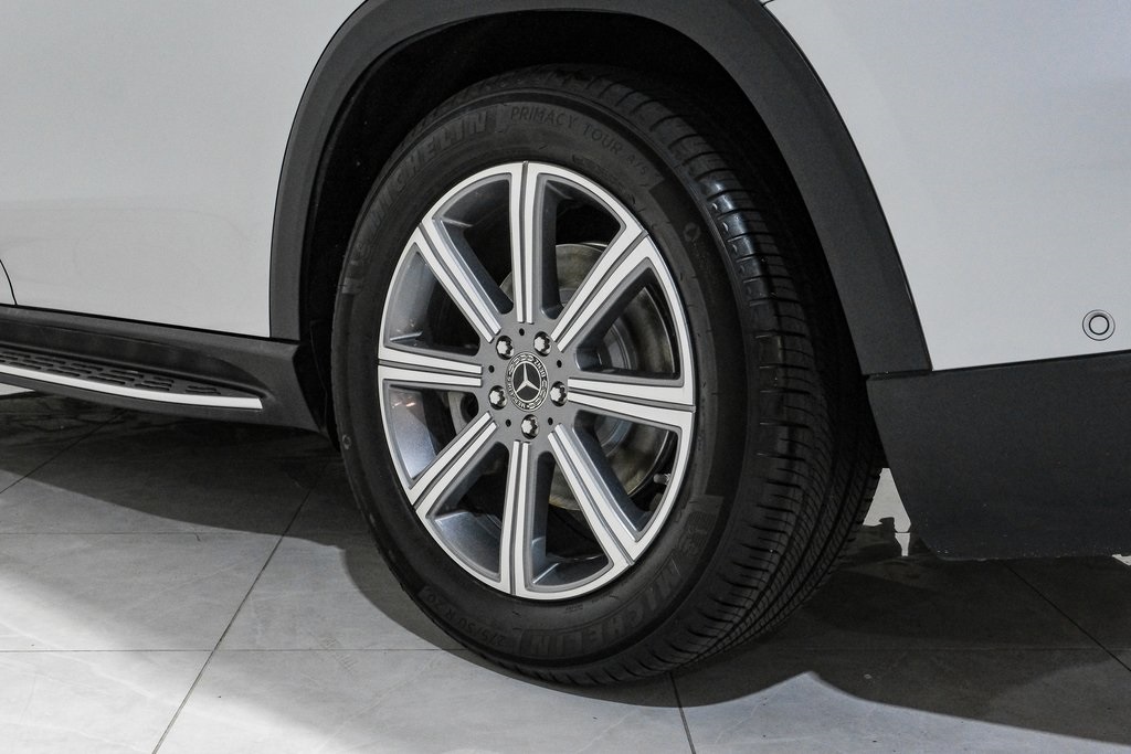 Vehicle image 55 of 57