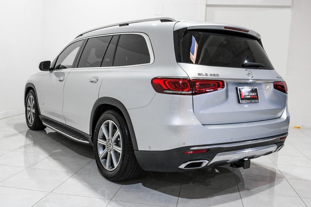 Vehicle image 8 of 57