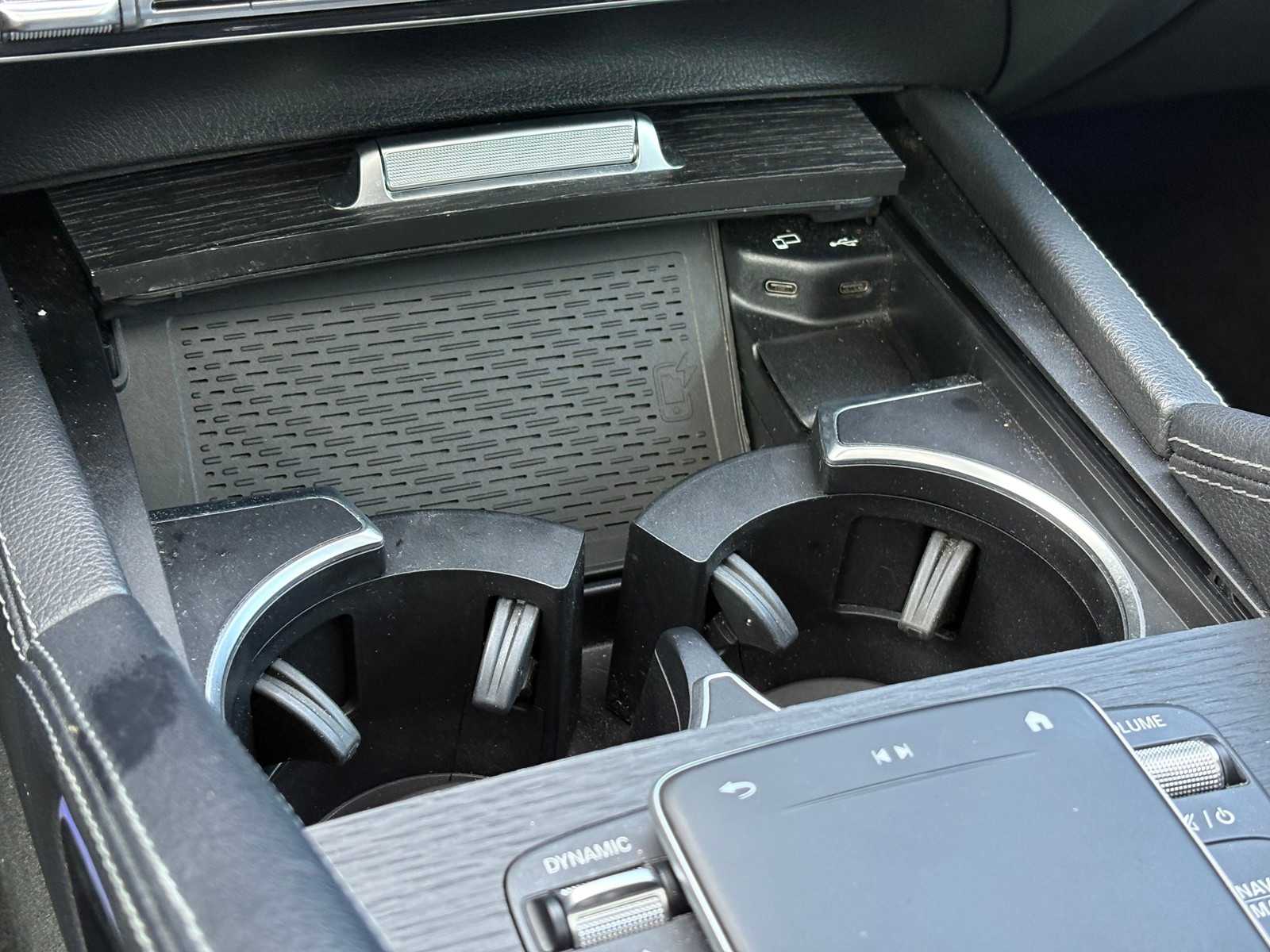 Vehicle image 22 of 23