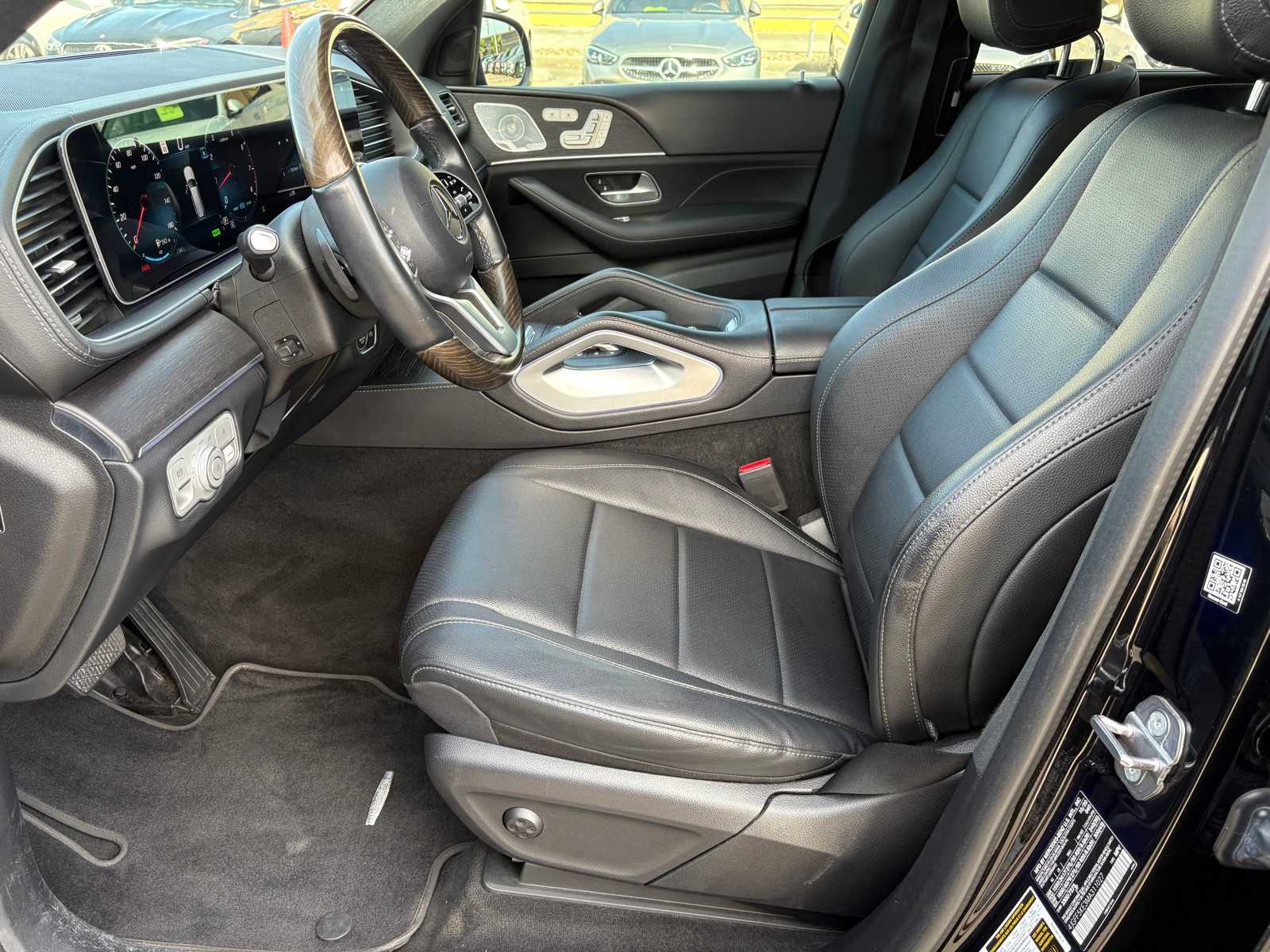 Vehicle image 12 of 23