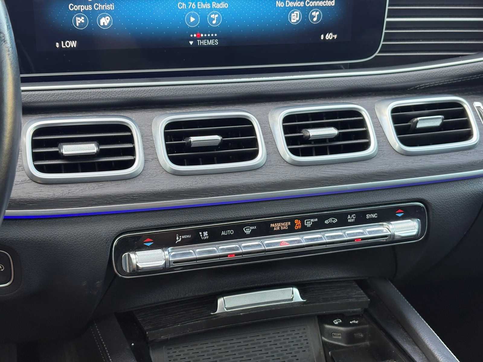 Vehicle image 16 of 23