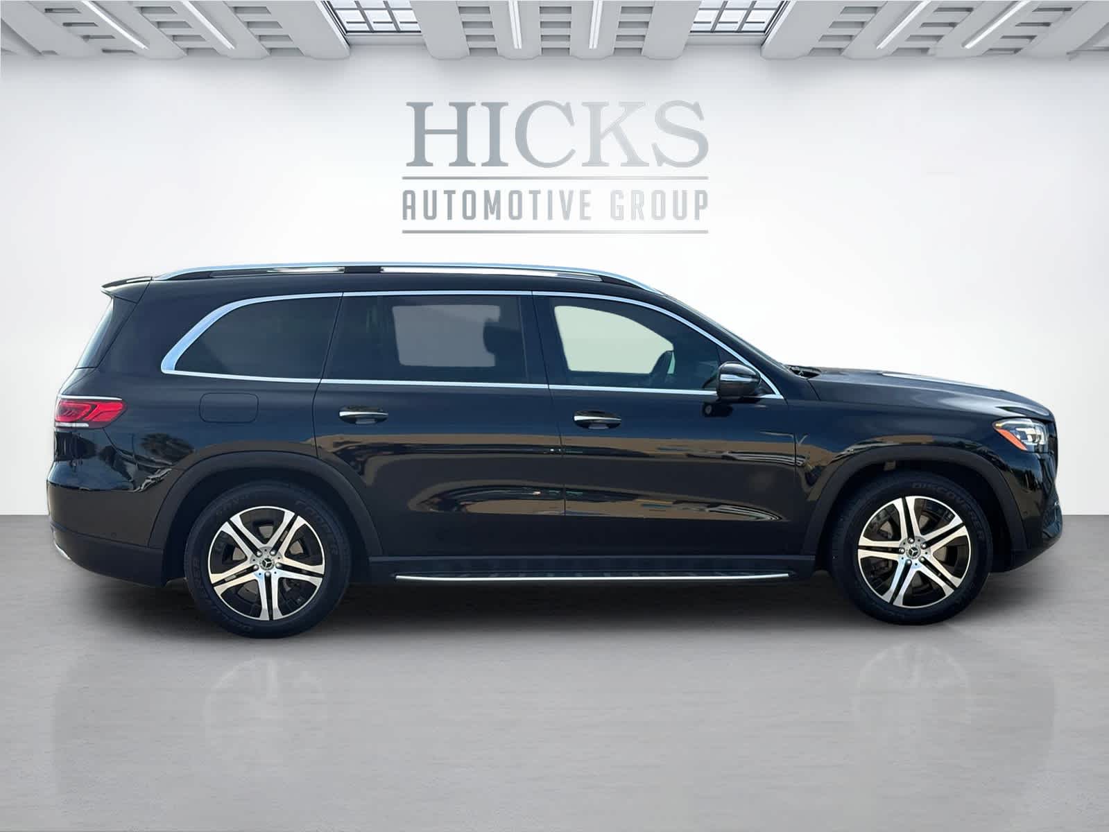 Vehicle image 4 of 23