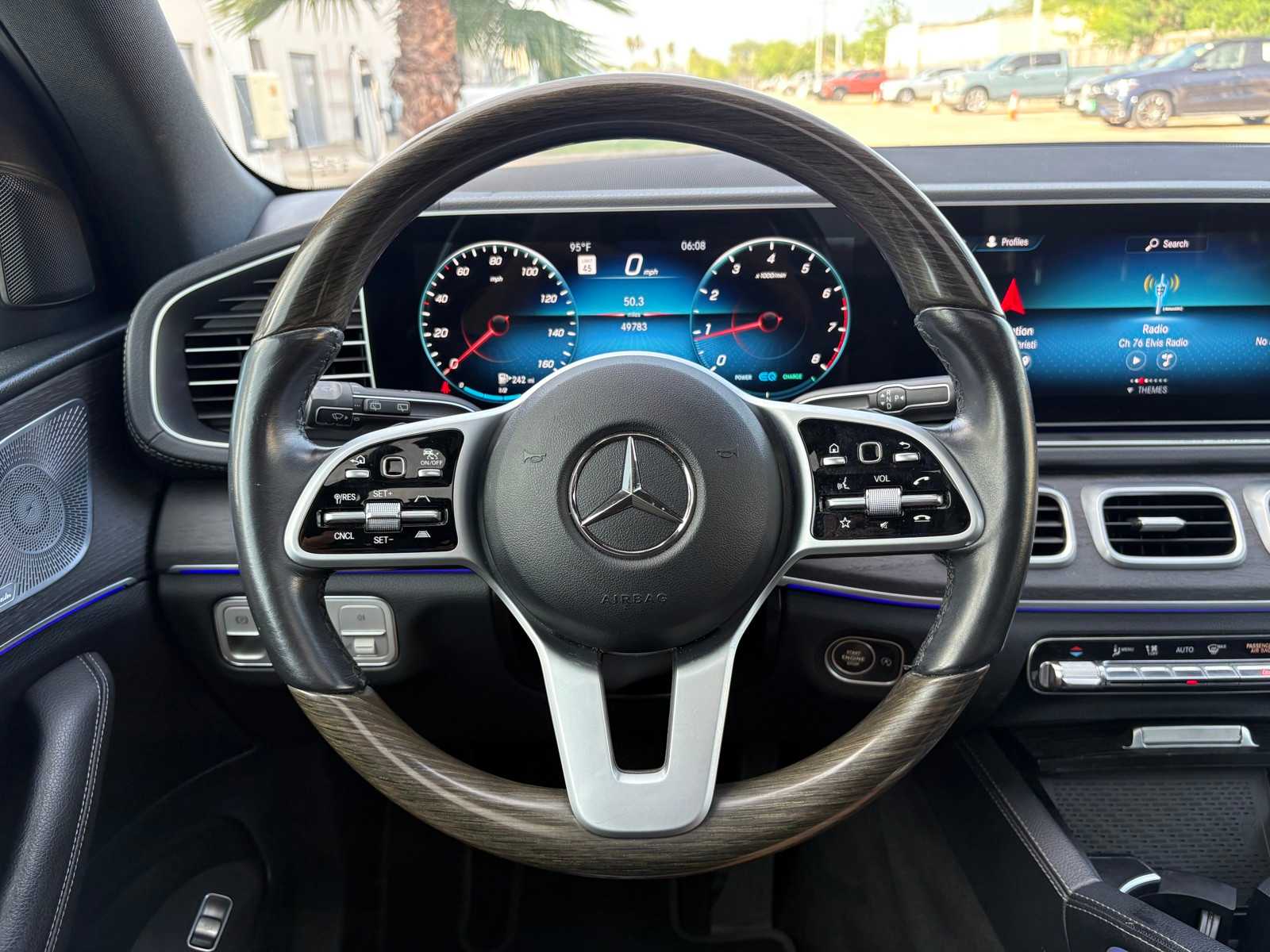 Vehicle image 15 of 23