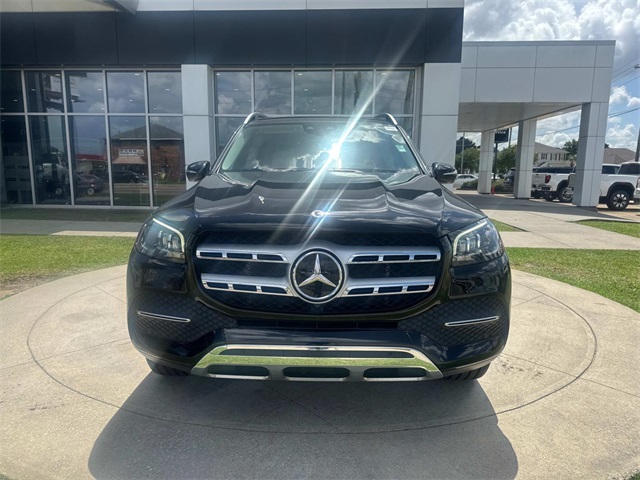 Vehicle image 2 of 27