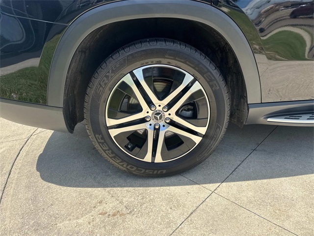 Vehicle image 7 of 27