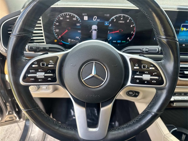 Vehicle image 14 of 27
