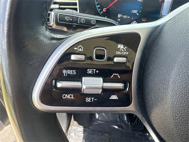 Vehicle image 24 of 27