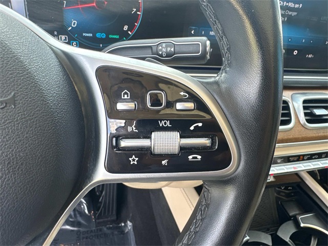 Vehicle image 15 of 27