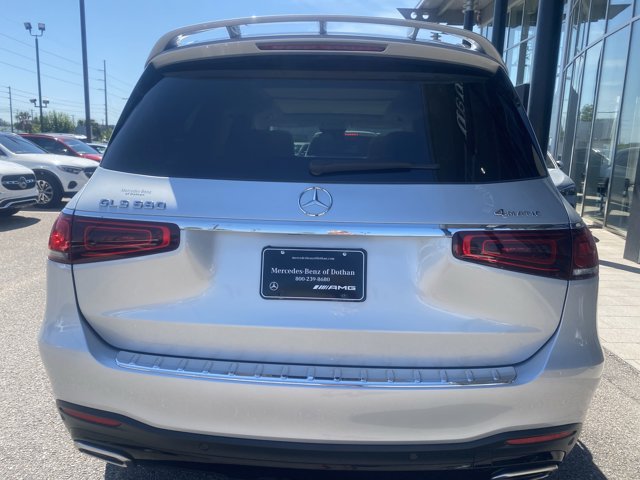 Vehicle image 6 of 18