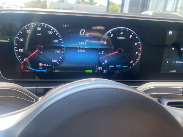 Vehicle image 8 of 18