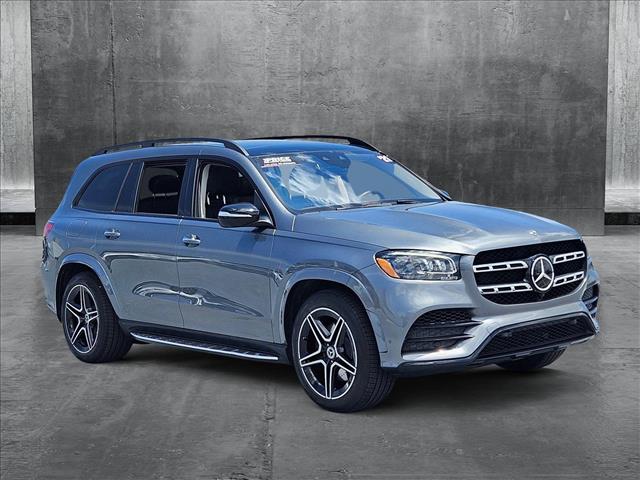 Vehicle image 3 of 24