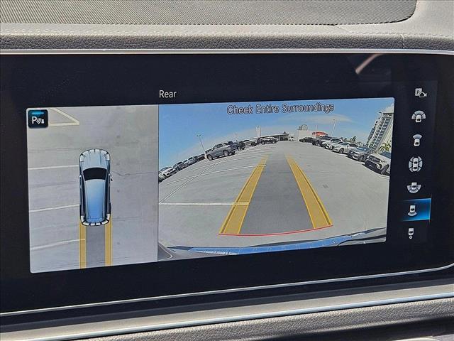 Vehicle image 14 of 24