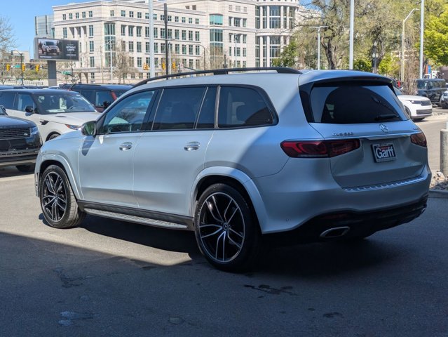 Vehicle image 7 of 33