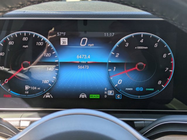Vehicle image 17 of 33