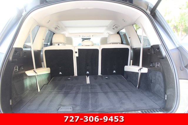 Vehicle image 19 of 32