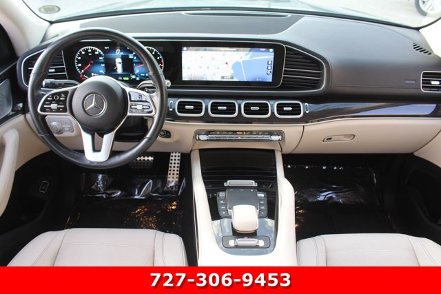 Vehicle image 15 of 32