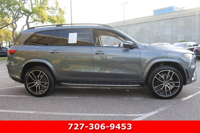 Vehicle image 3 of 32