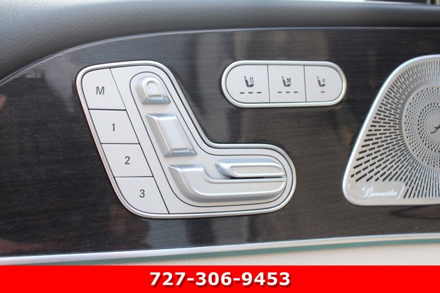 Vehicle image 11 of 32