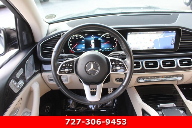Vehicle image 16 of 32