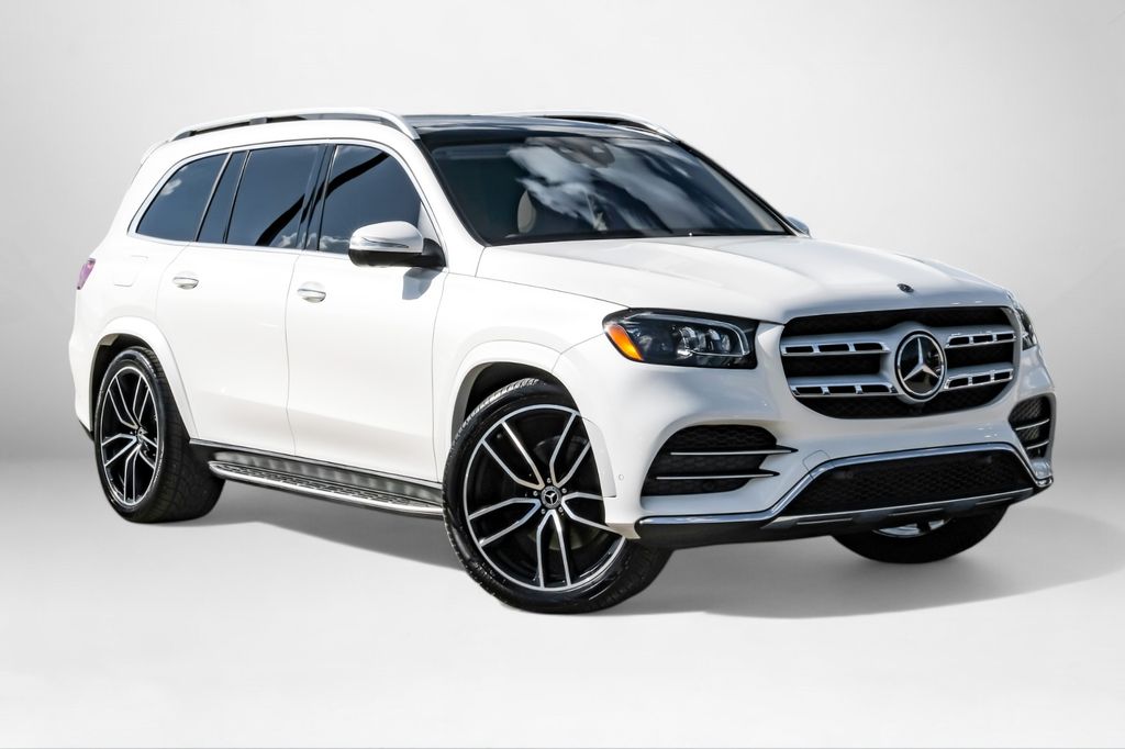 Vehicle image 4 of 64