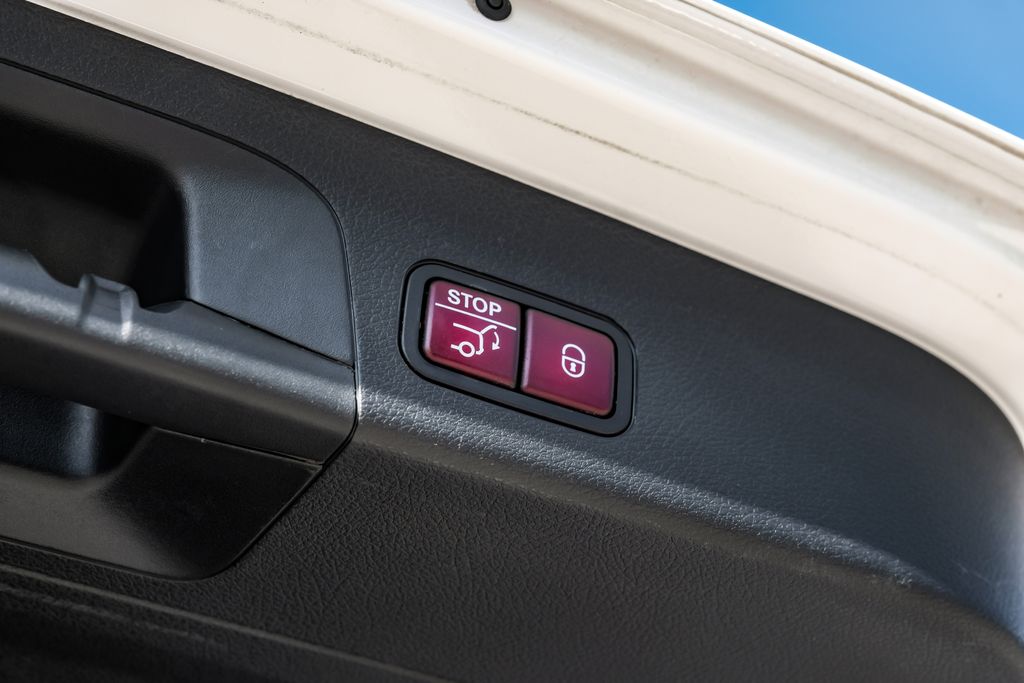 Vehicle image 54 of 64
