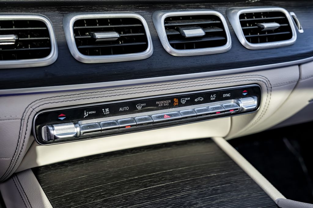 Vehicle image 44 of 64