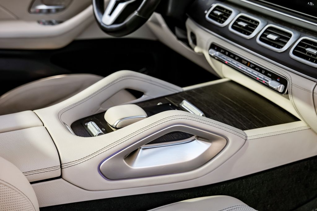 Vehicle image 45 of 64