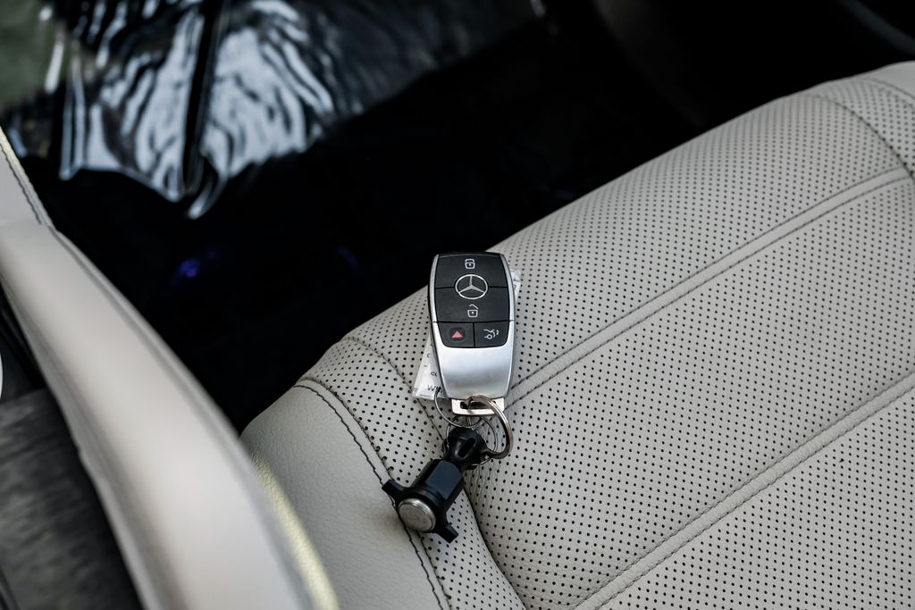 Vehicle image 48 of 64