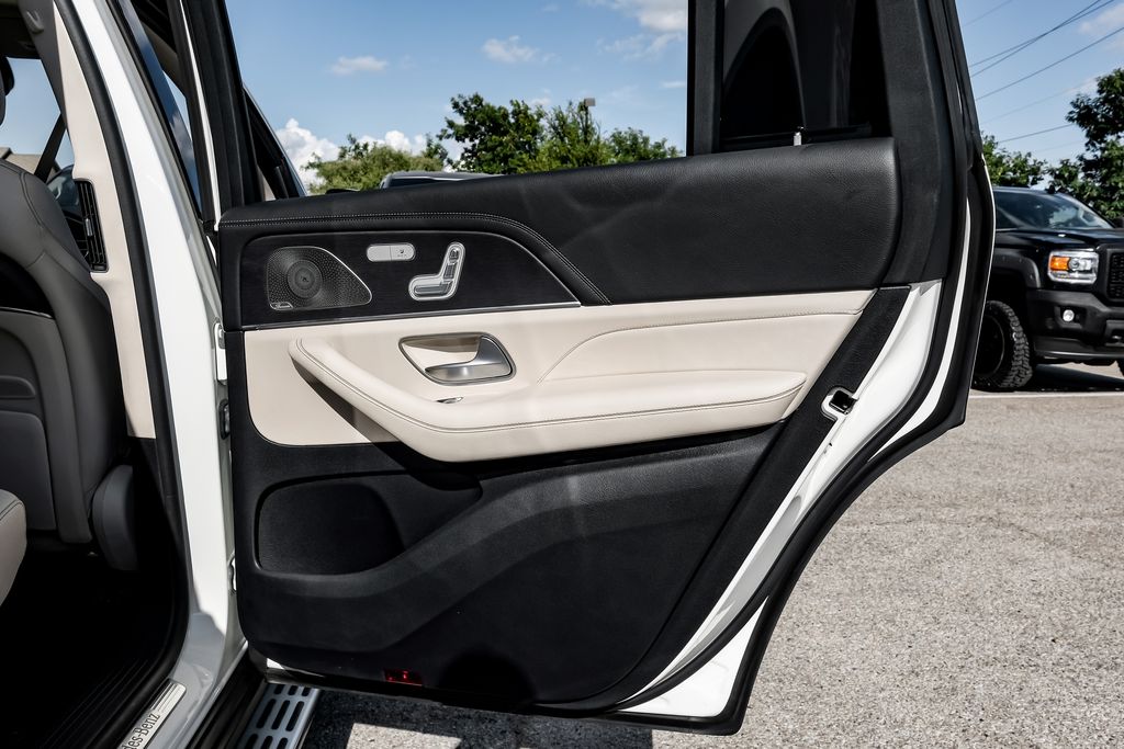 Vehicle image 55 of 64