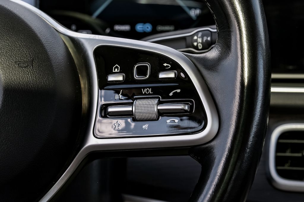 Vehicle image 59 of 64