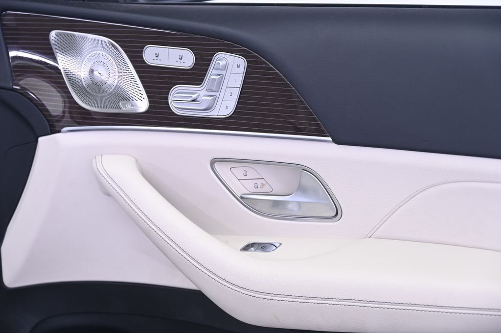 Vehicle image 44 of 44