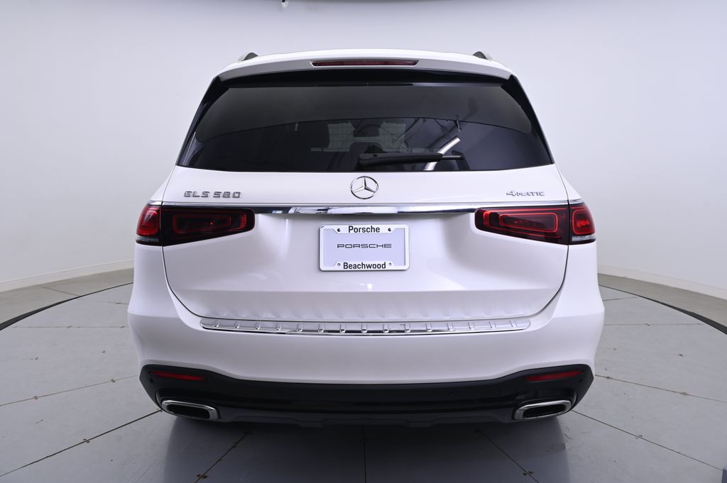 Vehicle image 7 of 44
