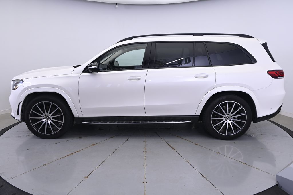 Vehicle image 9 of 44