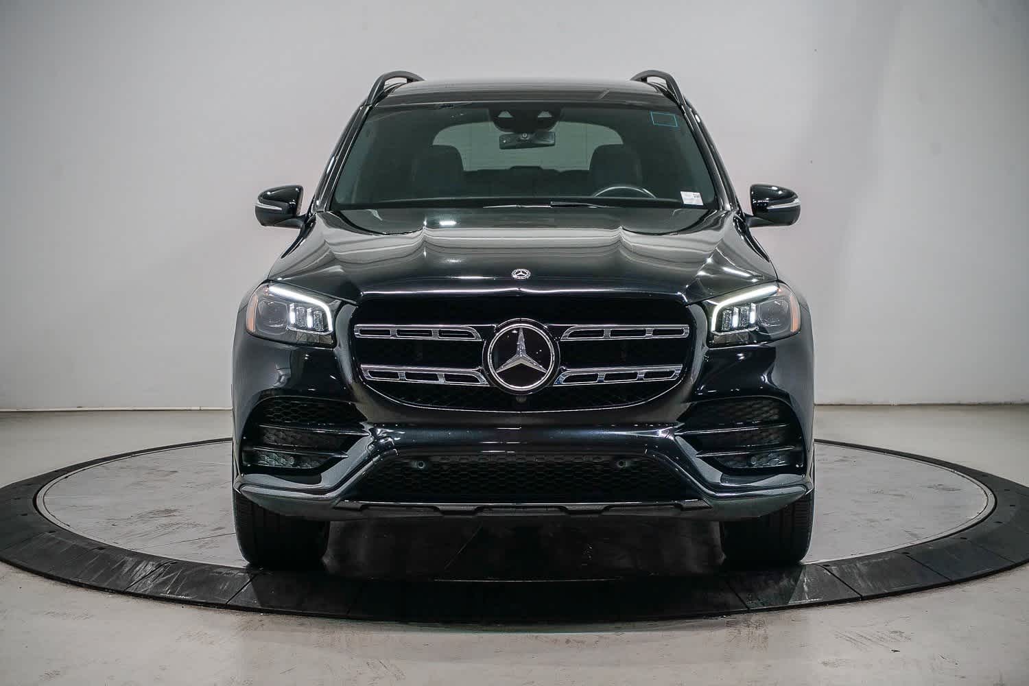 Vehicle image 2 of 30