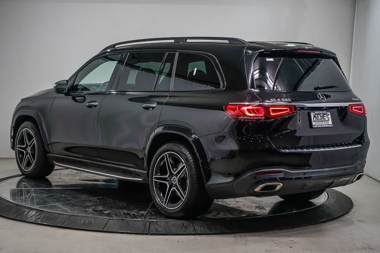 Vehicle image 6 of 30