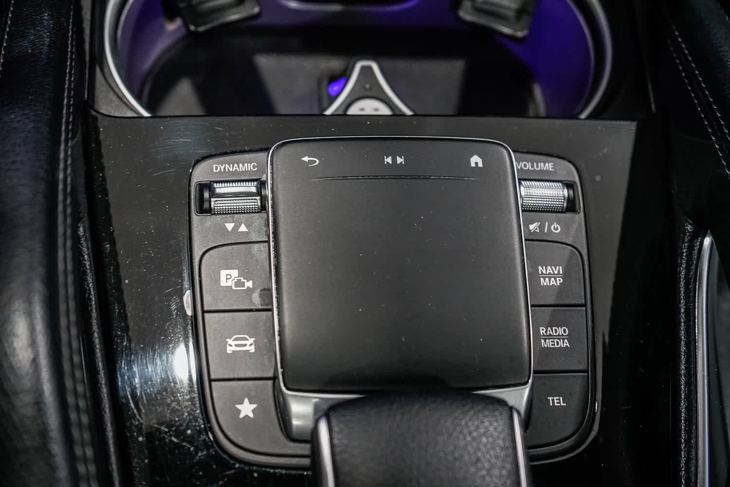 Vehicle image 24 of 30