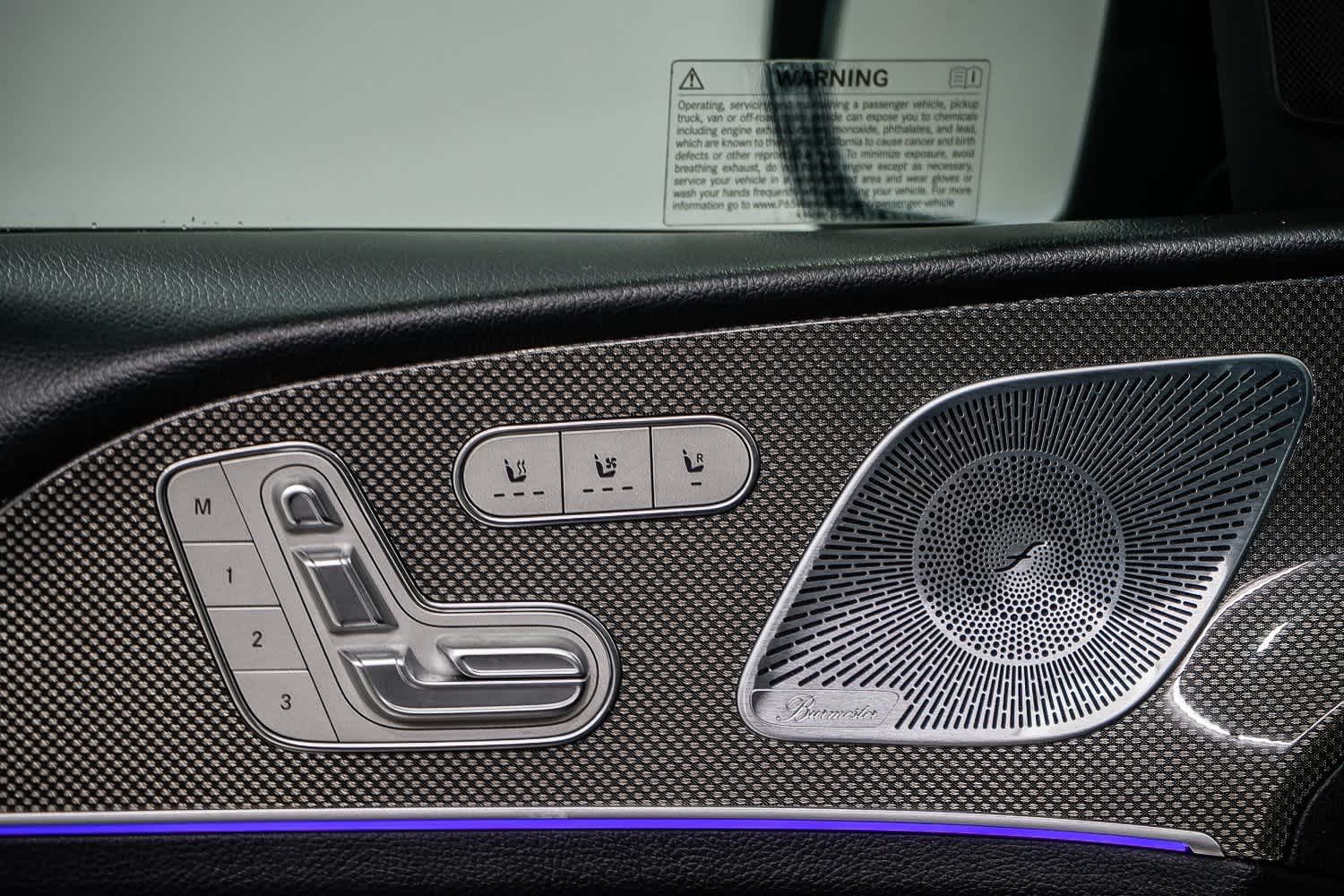 Vehicle image 21 of 30