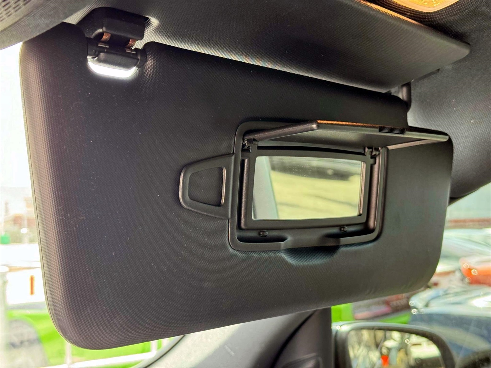 Vehicle image 14 of 36