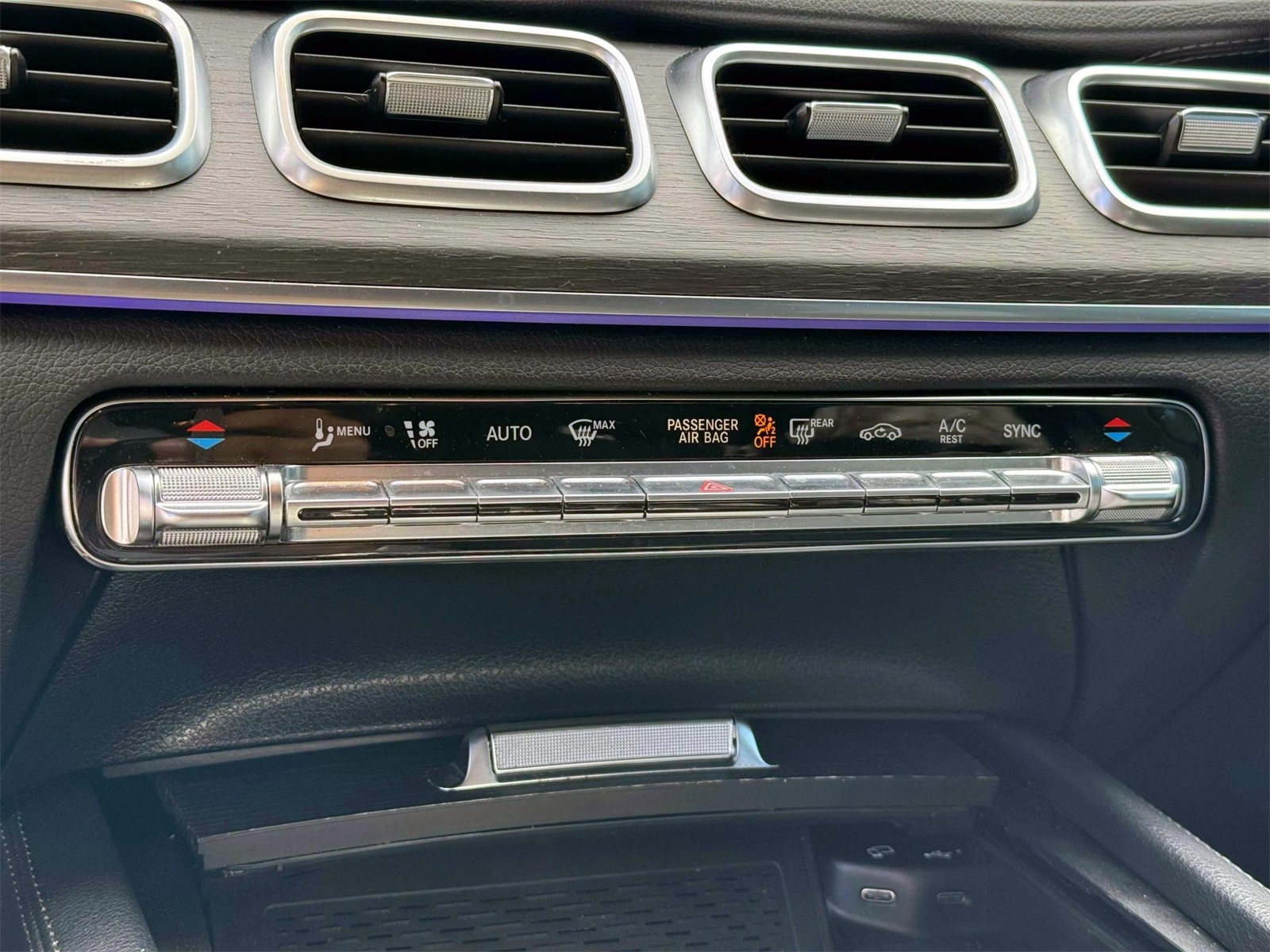 Vehicle image 15 of 36