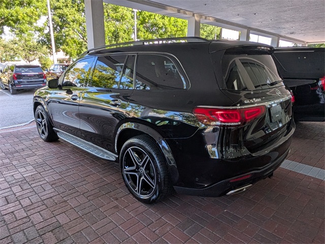 Vehicle image 6 of 28