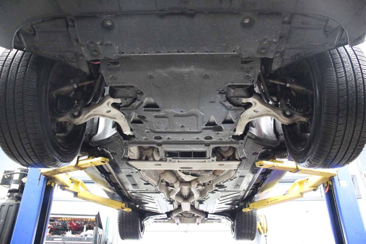 Vehicle image 96 of 100