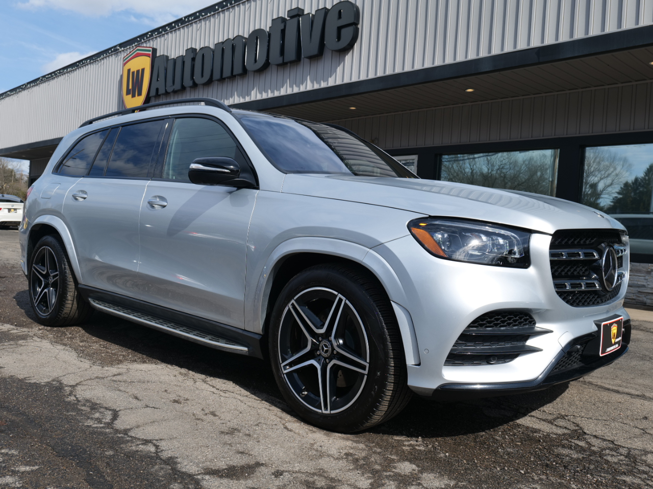 Vehicle image 12 of 100